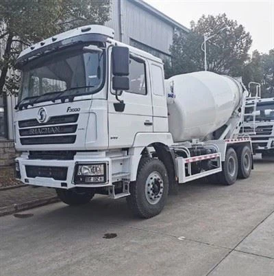 Truk Pengaduk Beton Efisiensi Tinggi