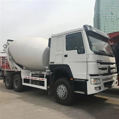 Truk Pengaduk Beton untuk Konstruksi Jalan